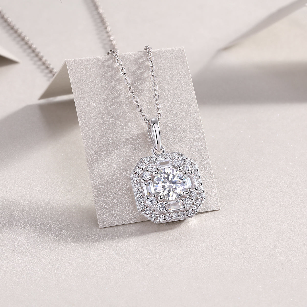 18K Gold Celeste Diamond-Cut Pendant Necklace