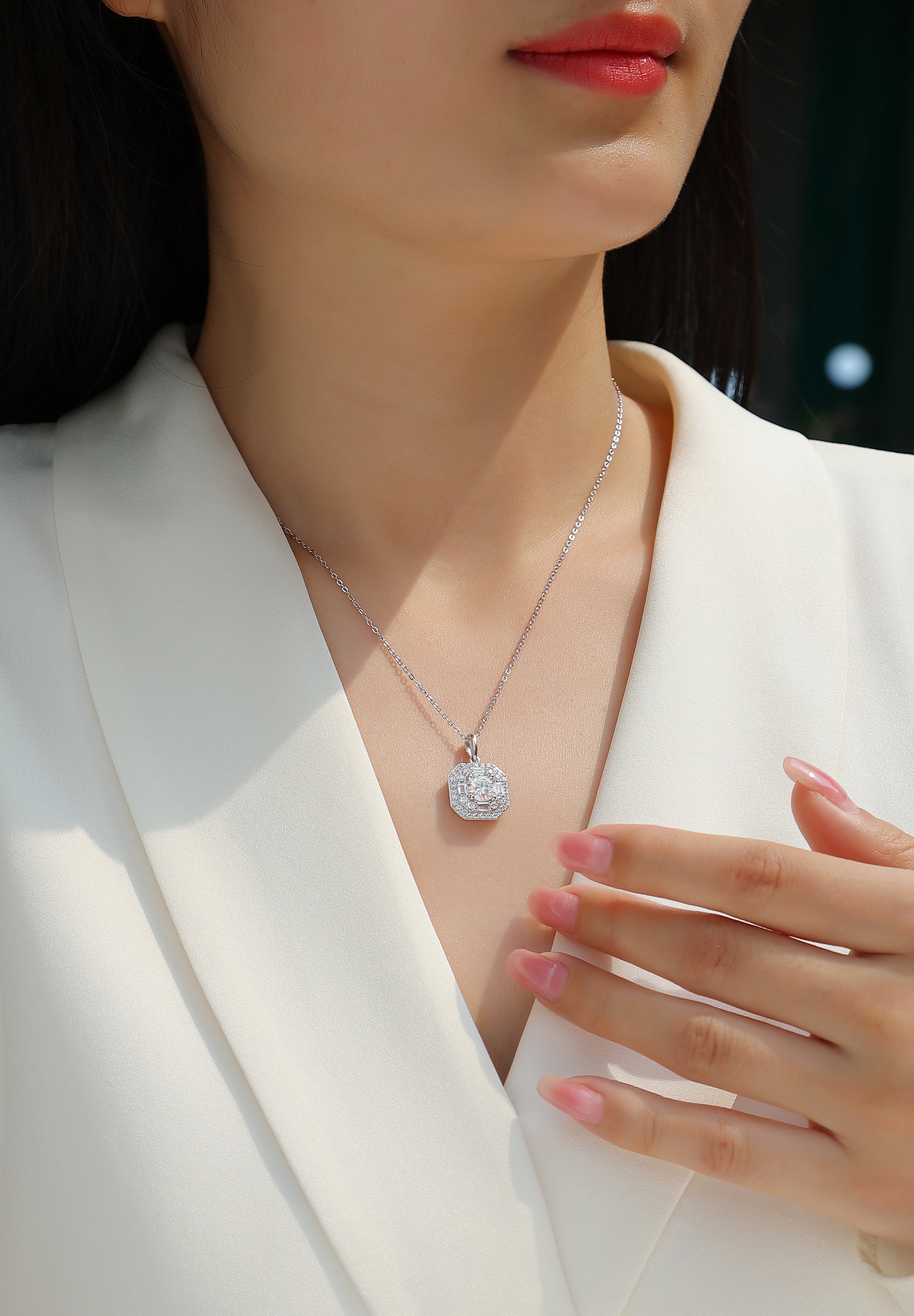 18K Gold Celeste Diamond-Cut Pendant Necklace