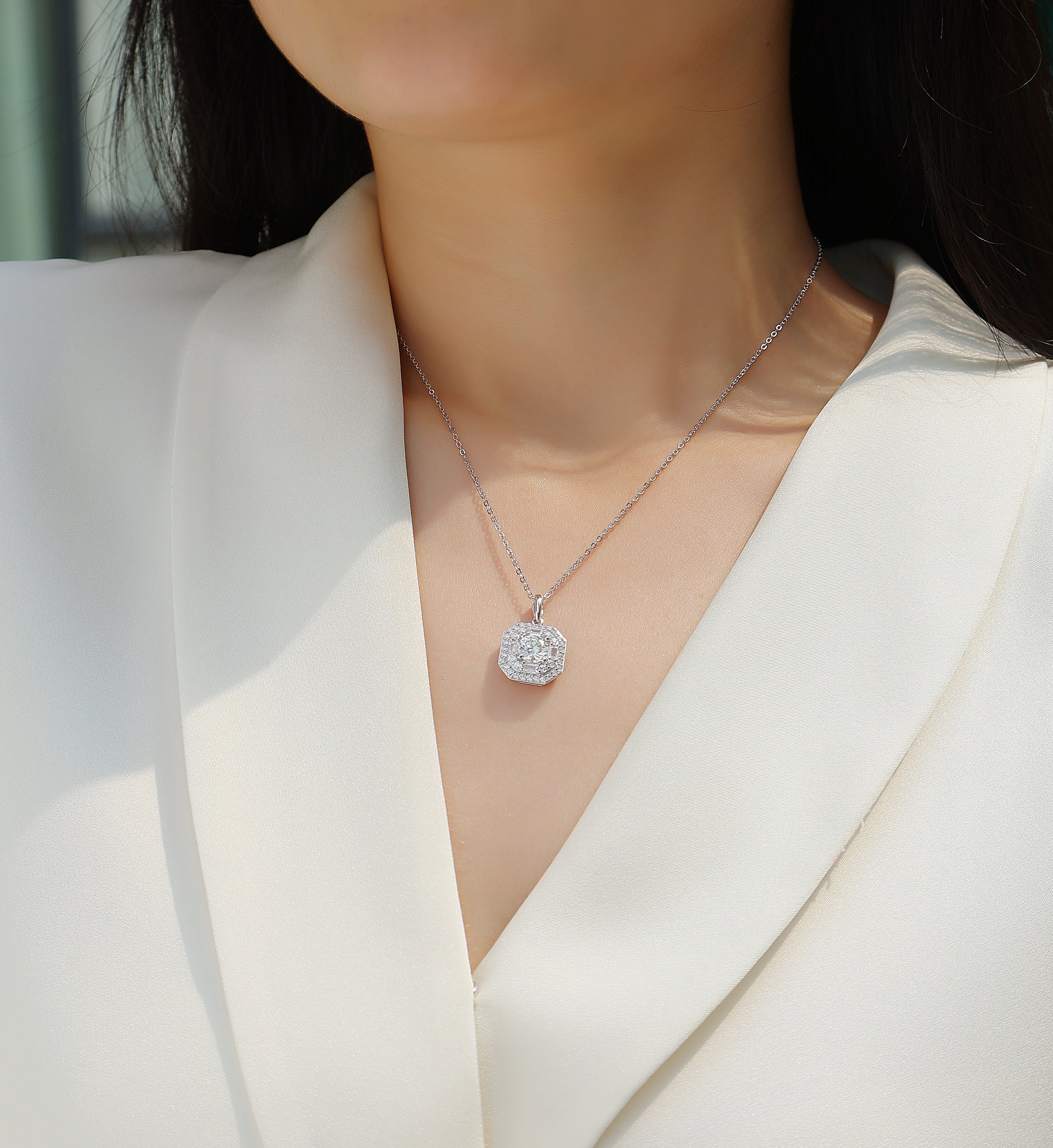 18K Gold Celeste Diamond-Cut Pendant Necklace