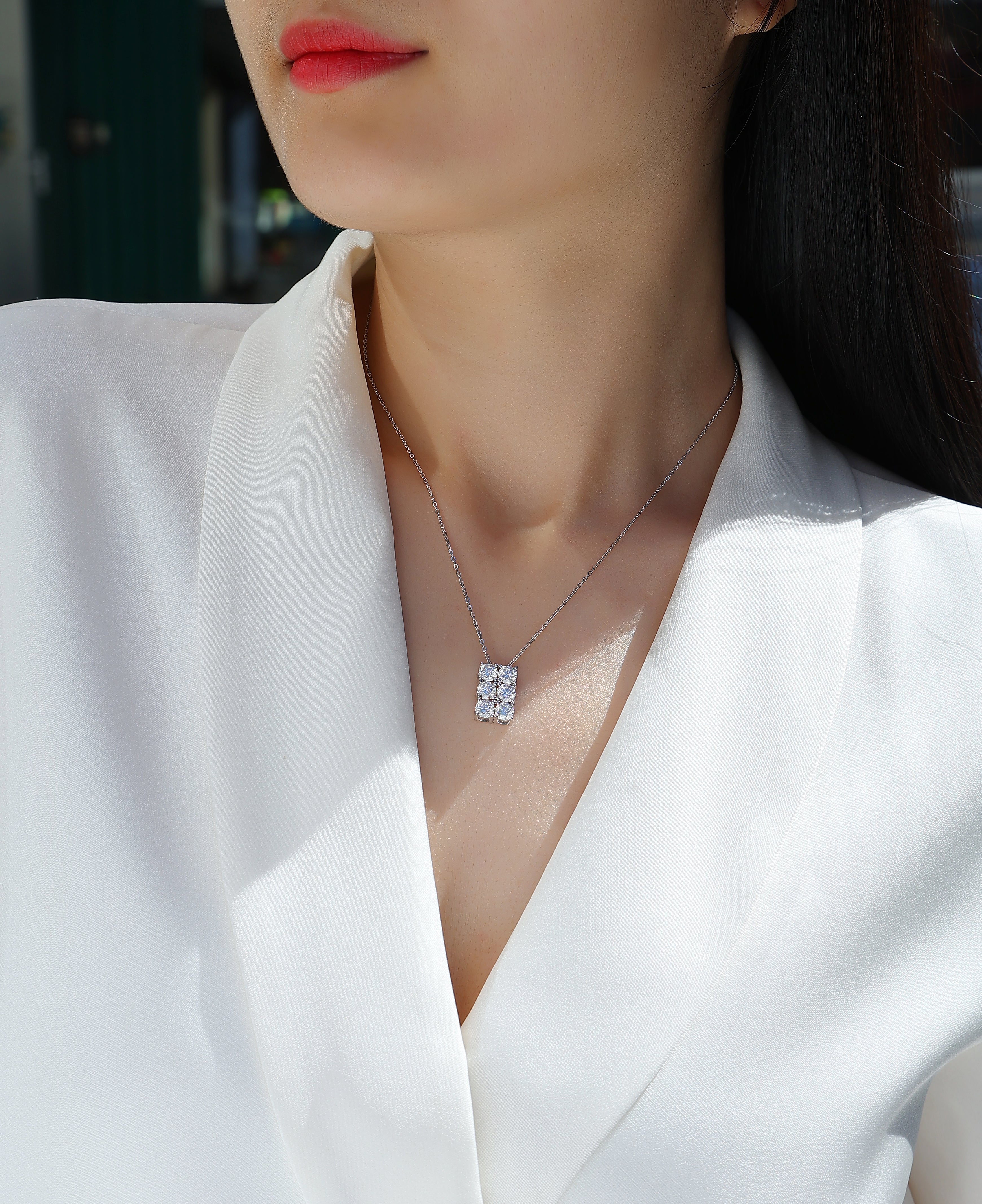 18K Gold Rectangular Diamond-Cut Pendant Necklace