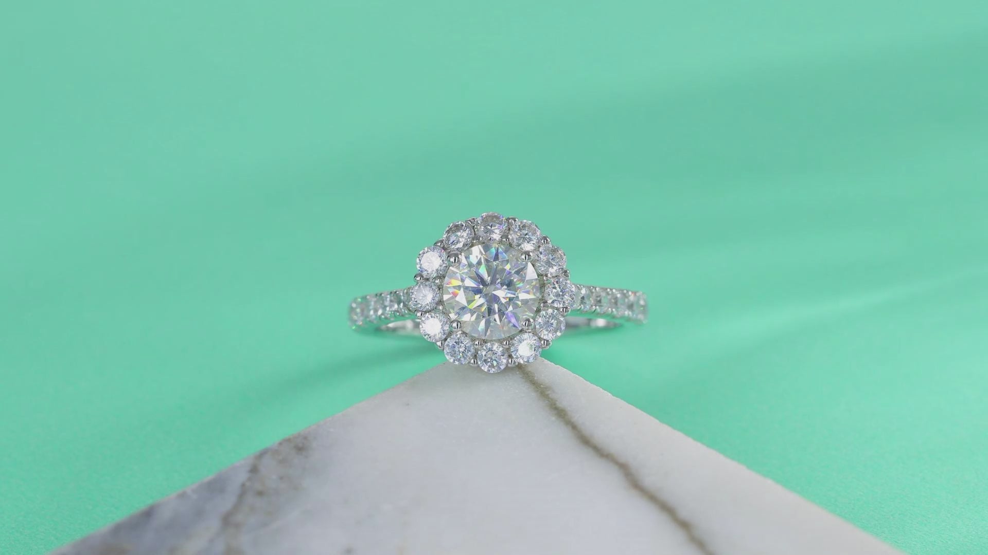 18K Gold Celestia Diamond Ring