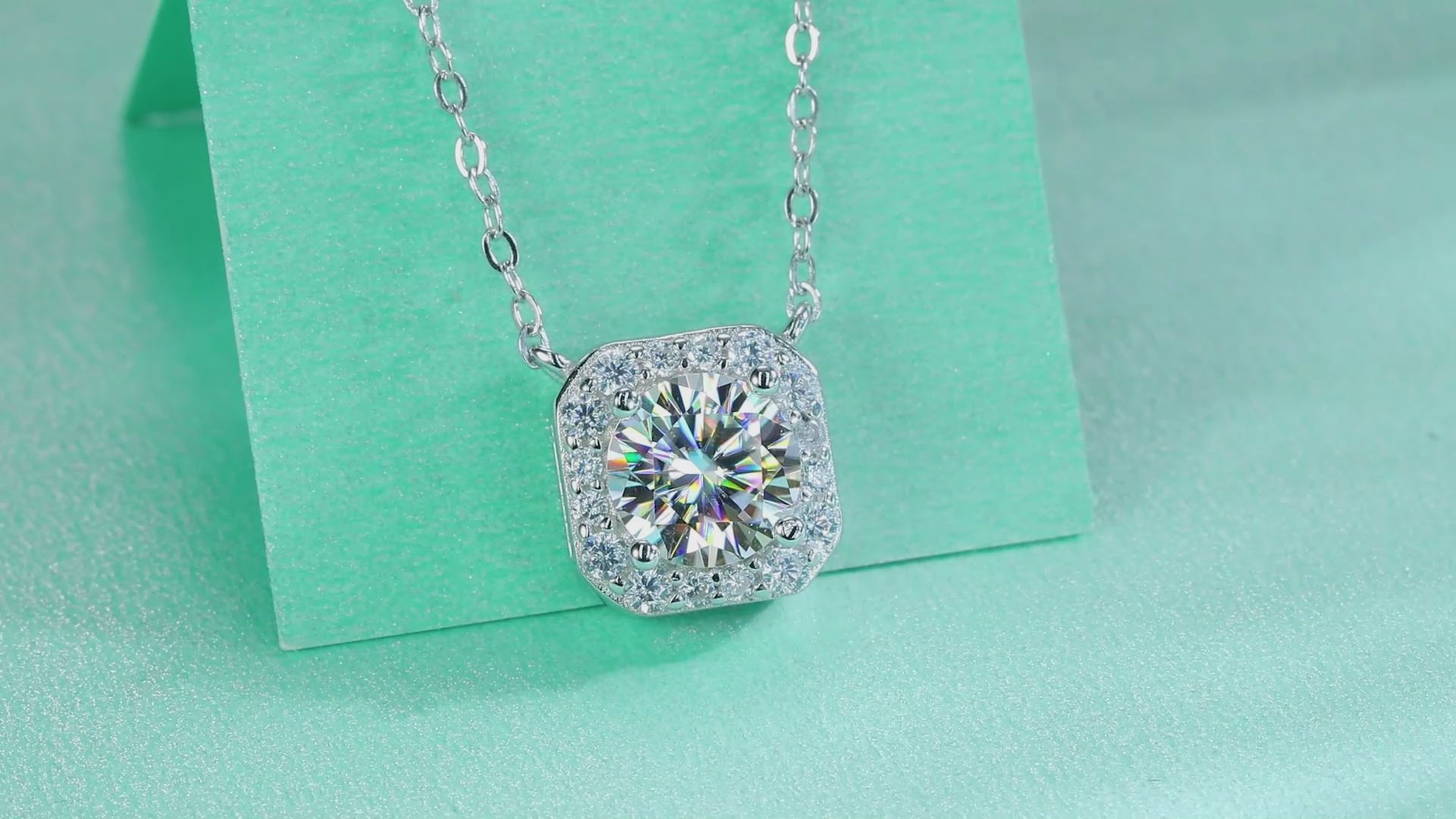 18K Gold Square Diamond-Cut Pendant Necklace